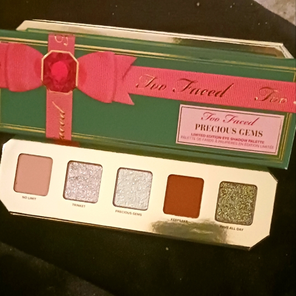 Too faced precious gems palette